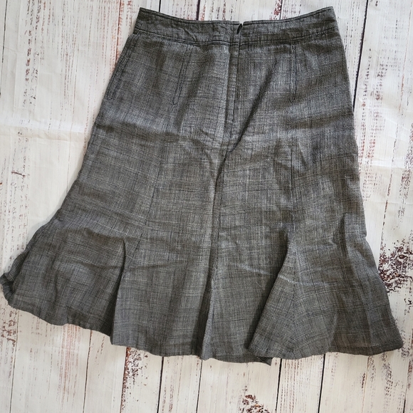 Banana Republic S2 Wool Lined Skirt - Picture 3 of 6